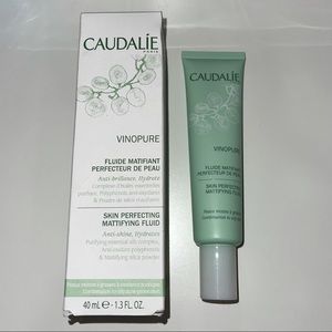 SOLD Caudalie Skin Perfecting Mattifying Fluid